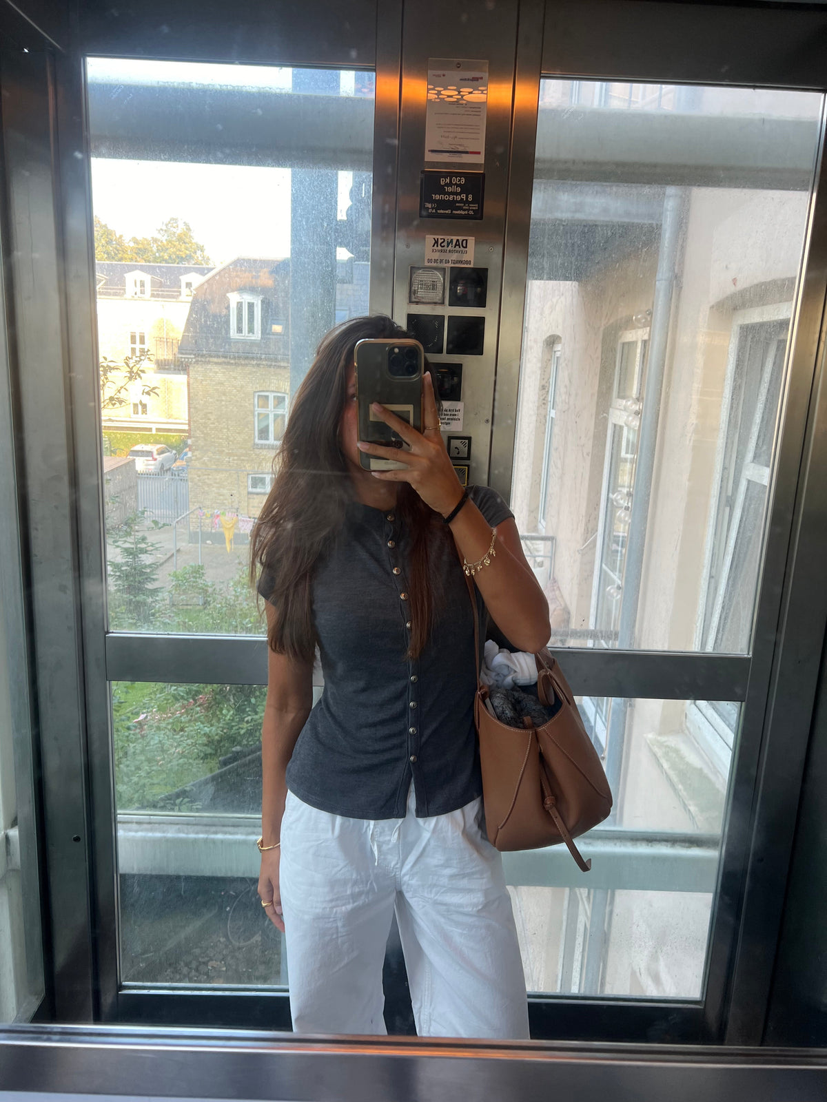Leonie t-shirt with buttons - Grey