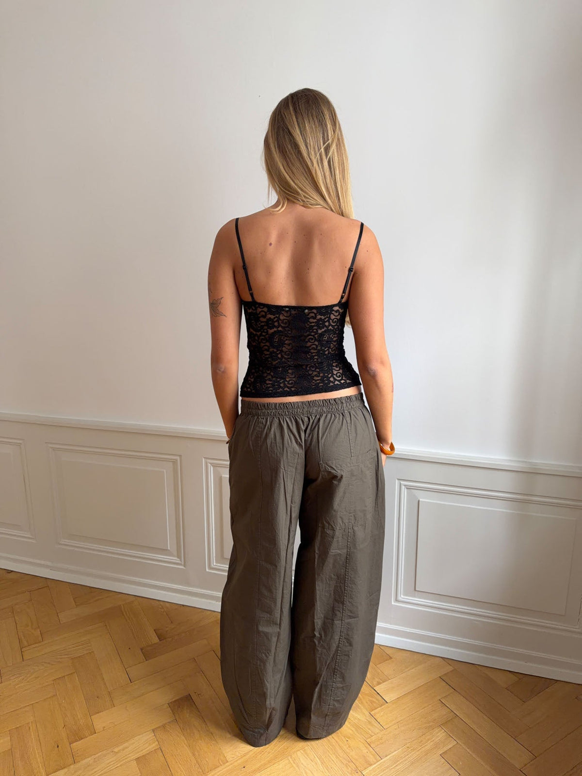 Jeselana top in lace - Black