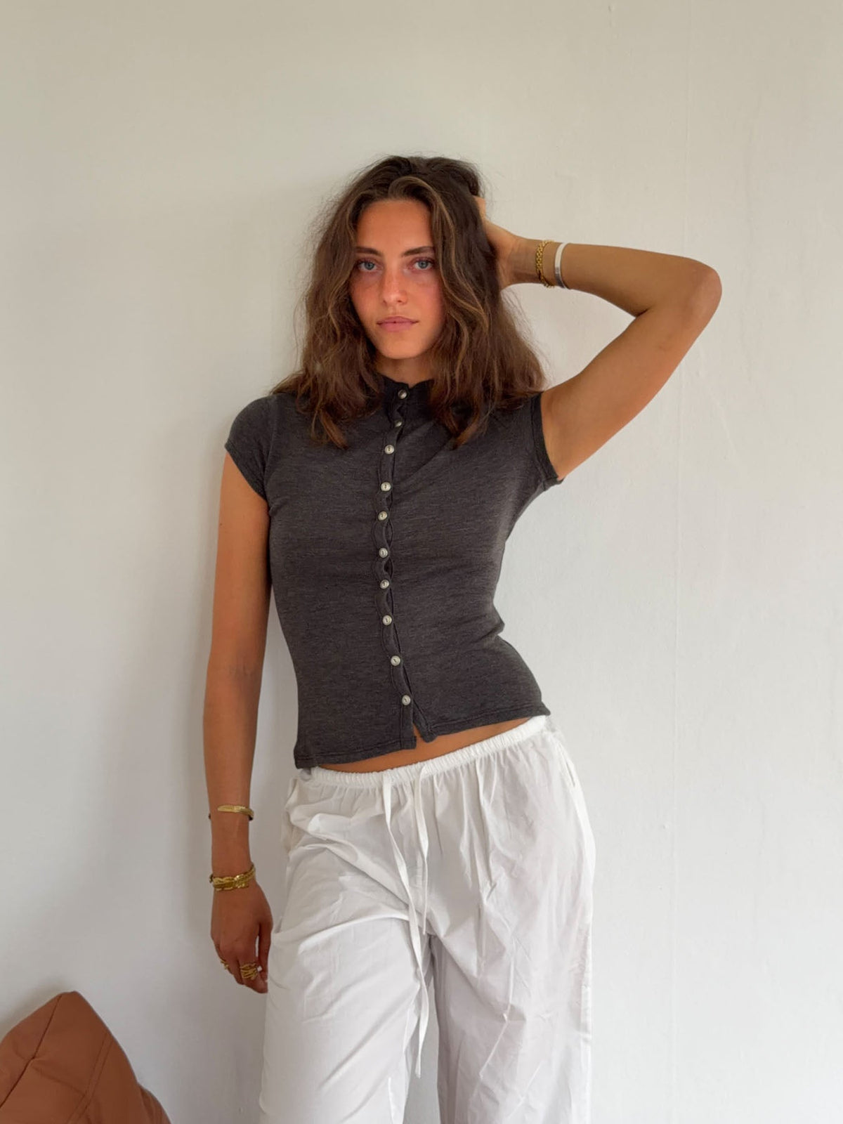 Leonie t-shirt with buttons - Grey